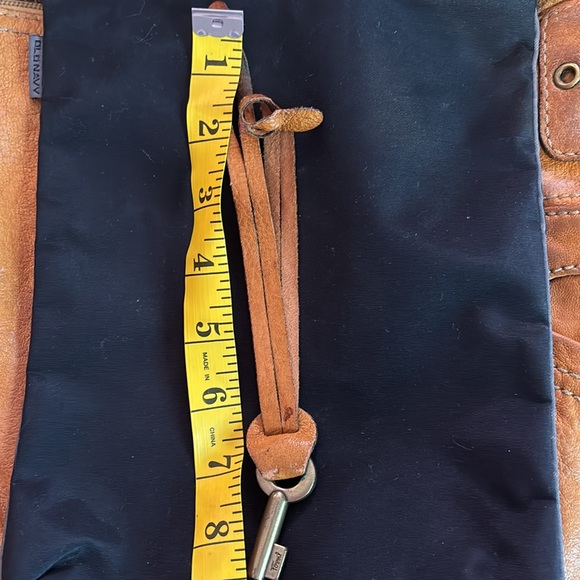 fossil Key Keychain w/ Brown Leather - Picture 4 of 4